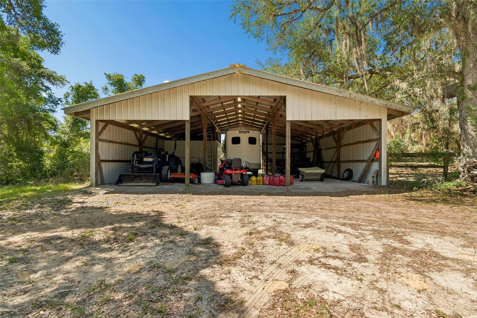 Image 33 of 54 For 22535 Skyview Circle