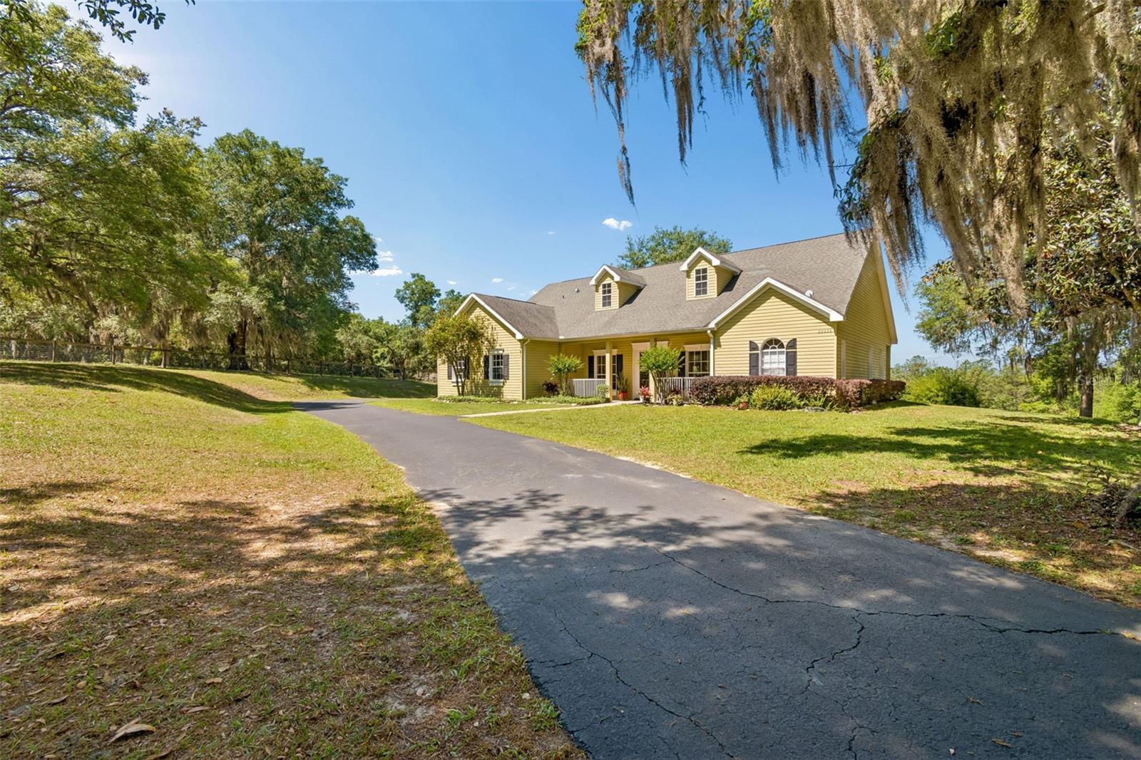 Image 44 of 54 For 22535 Skyview Circle