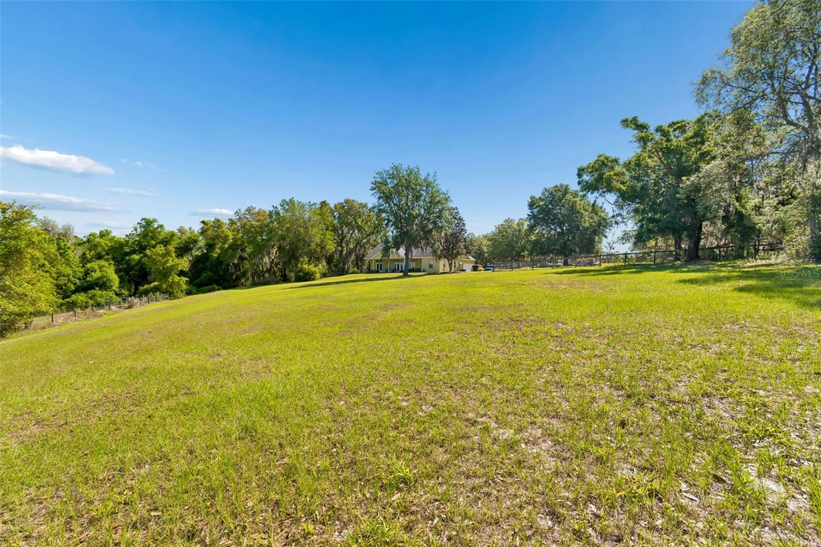 Image 45 of 54 For 22535 Skyview Circle