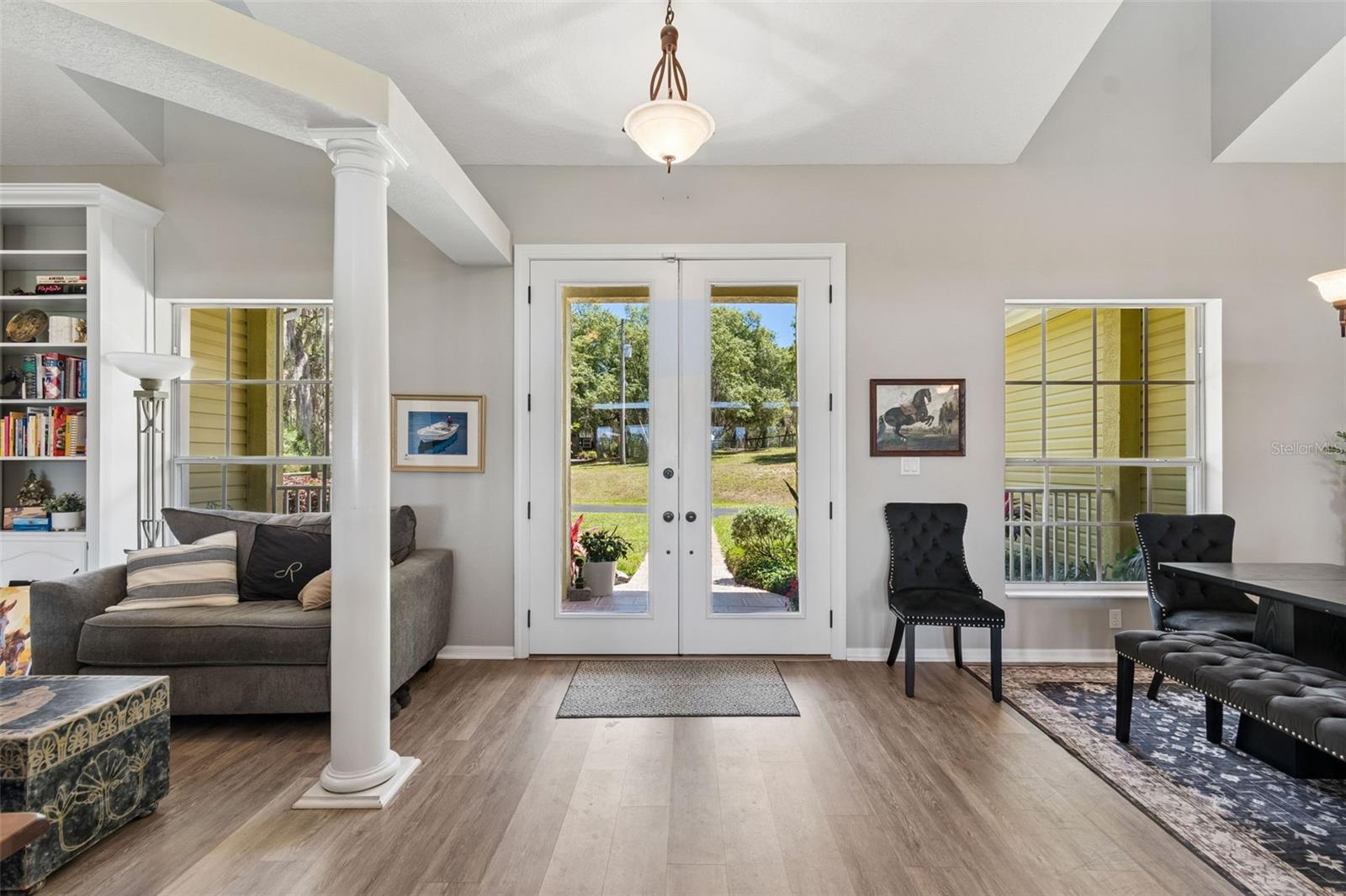 Image 5 of 54 For 22535 Skyview Circle