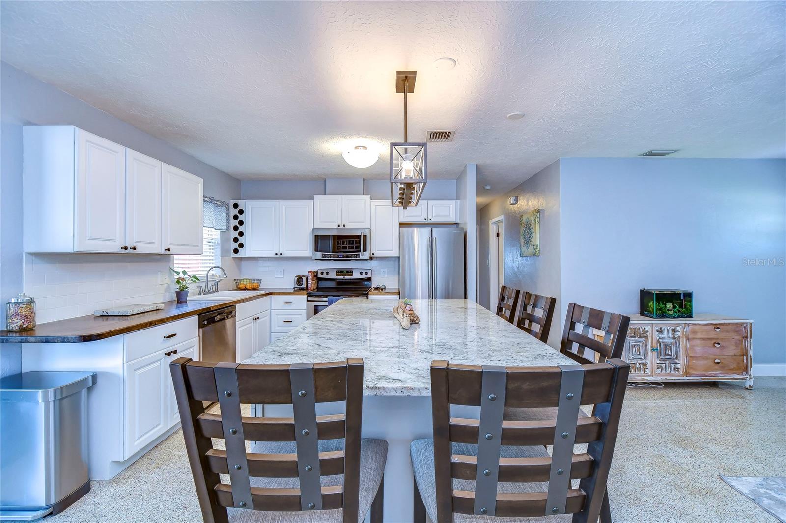 Image 10 of 48 For 5635 24th Avenue N