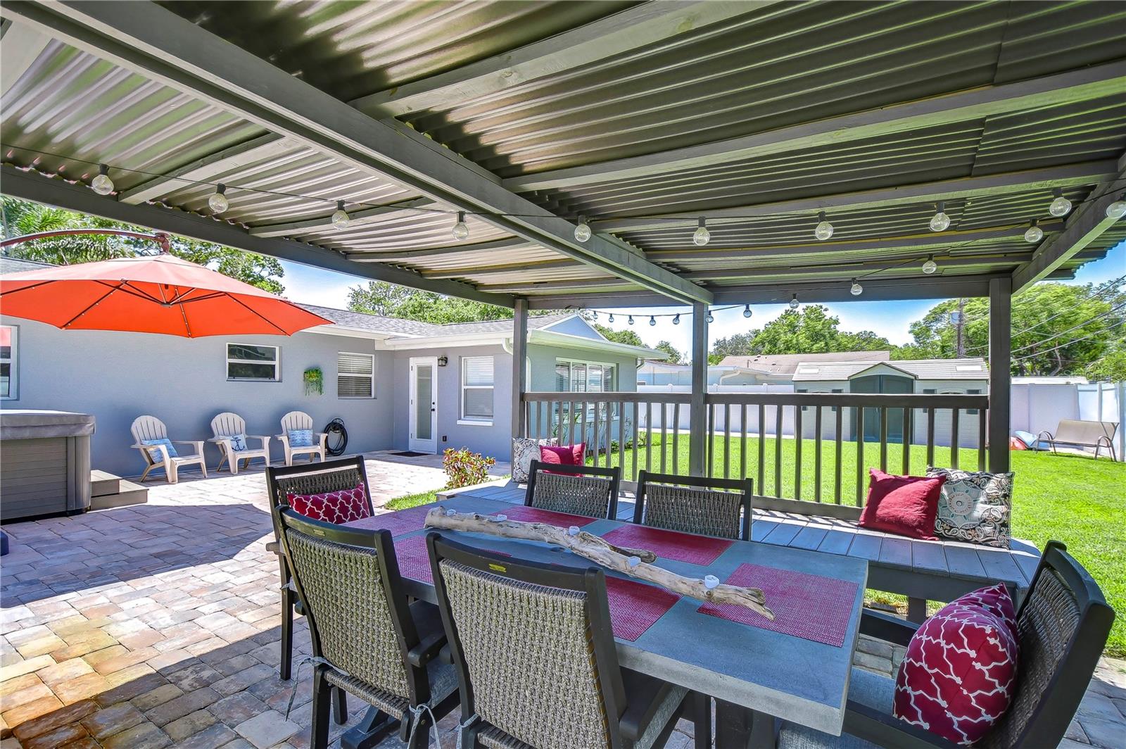 Image 22 of 48 For 5635 24th Avenue N