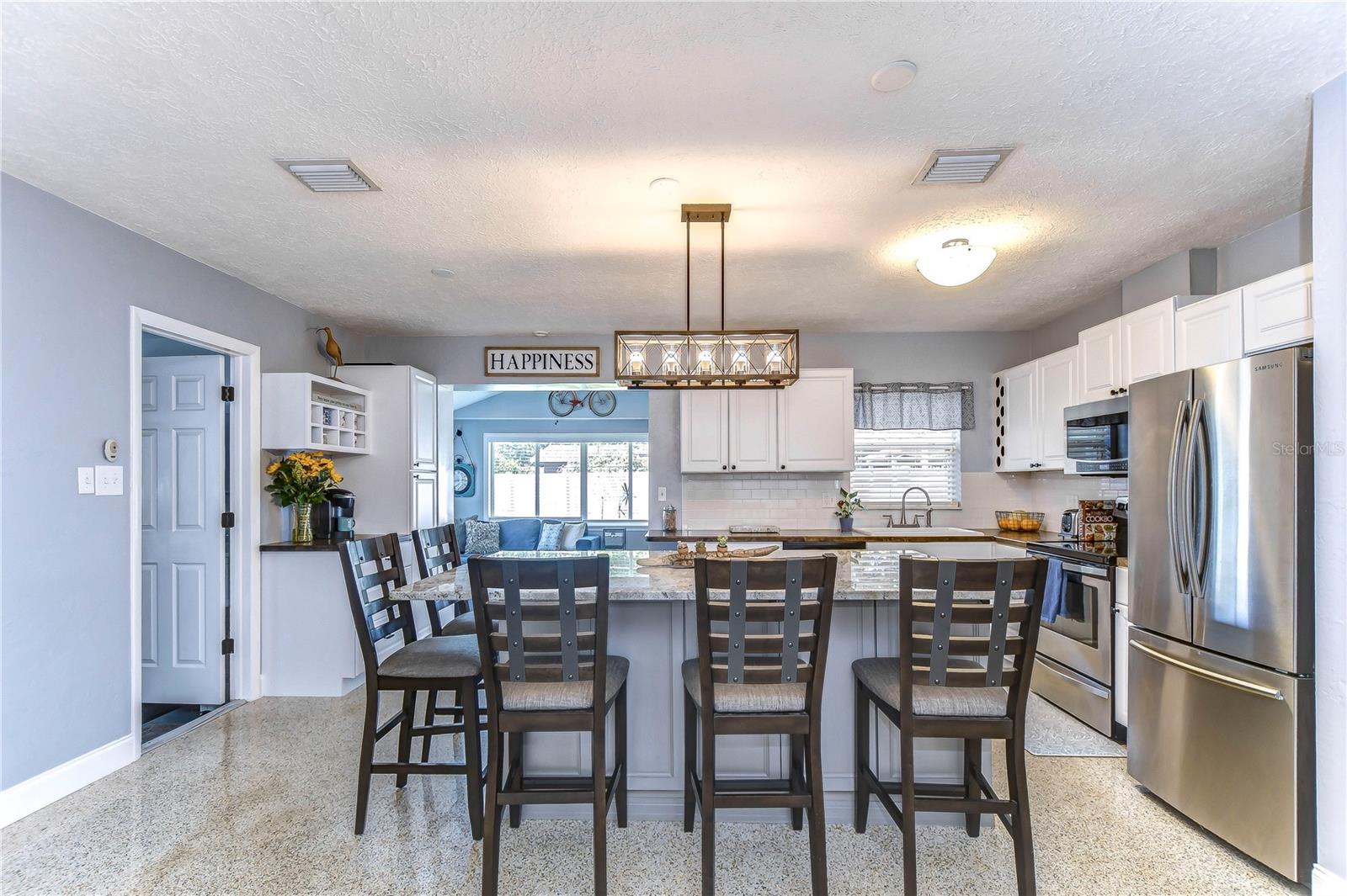 Image 7 of 48 For 5635 24th Avenue N