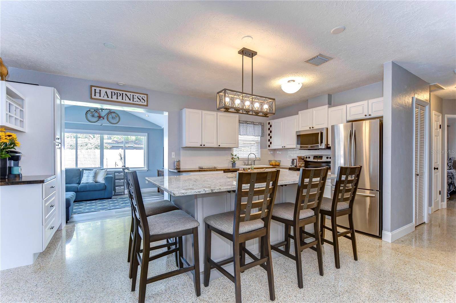 Image 9 of 48 For 5635 24th Avenue N