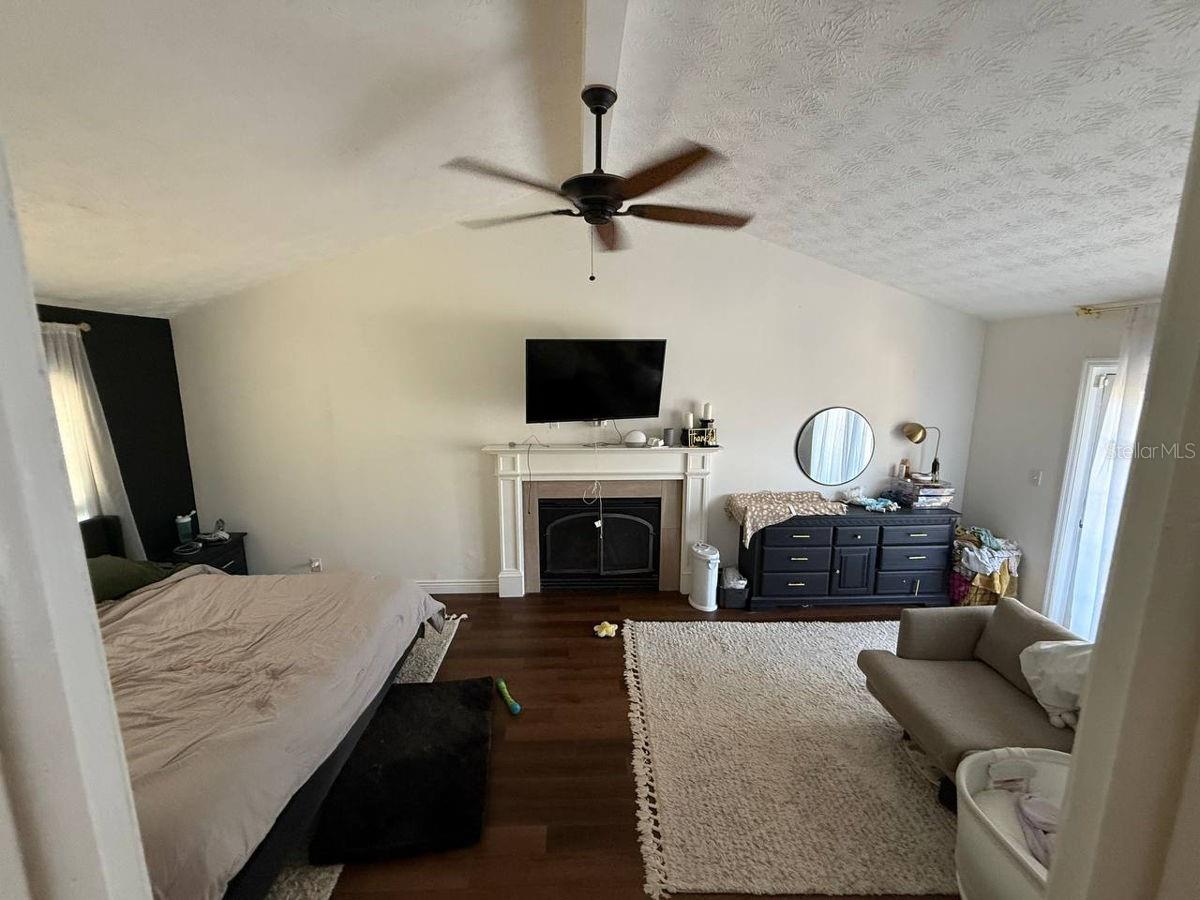 Image 14 of 62 For 3819 Miruelo Circle S