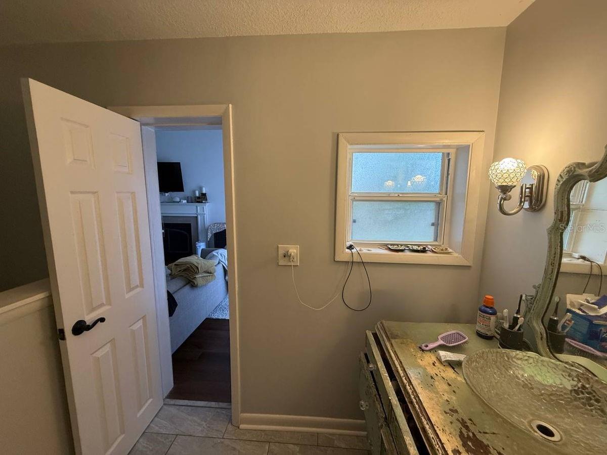 Image 17 of 62 For 3819 Miruelo Circle S