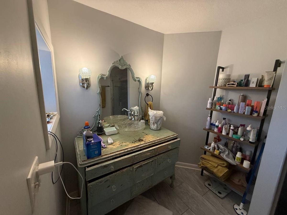 Image 18 of 62 For 3819 Miruelo Circle S