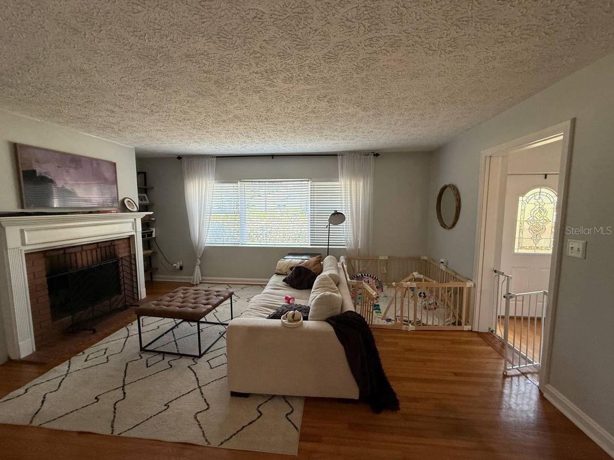 Image 27 of 62 For 3819 Miruelo Circle S