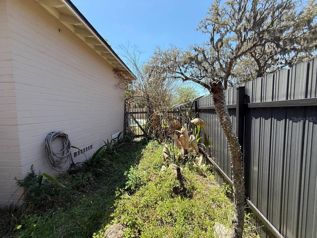 Image 60 of 62 For 3819 Miruelo Circle S