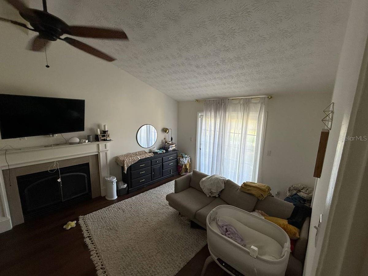 Image 8 of 62 For 3819 Miruelo Circle S