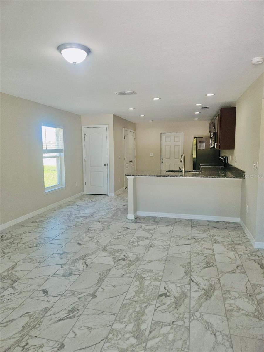 Image 5 of 22 For 328 Mountain Drive