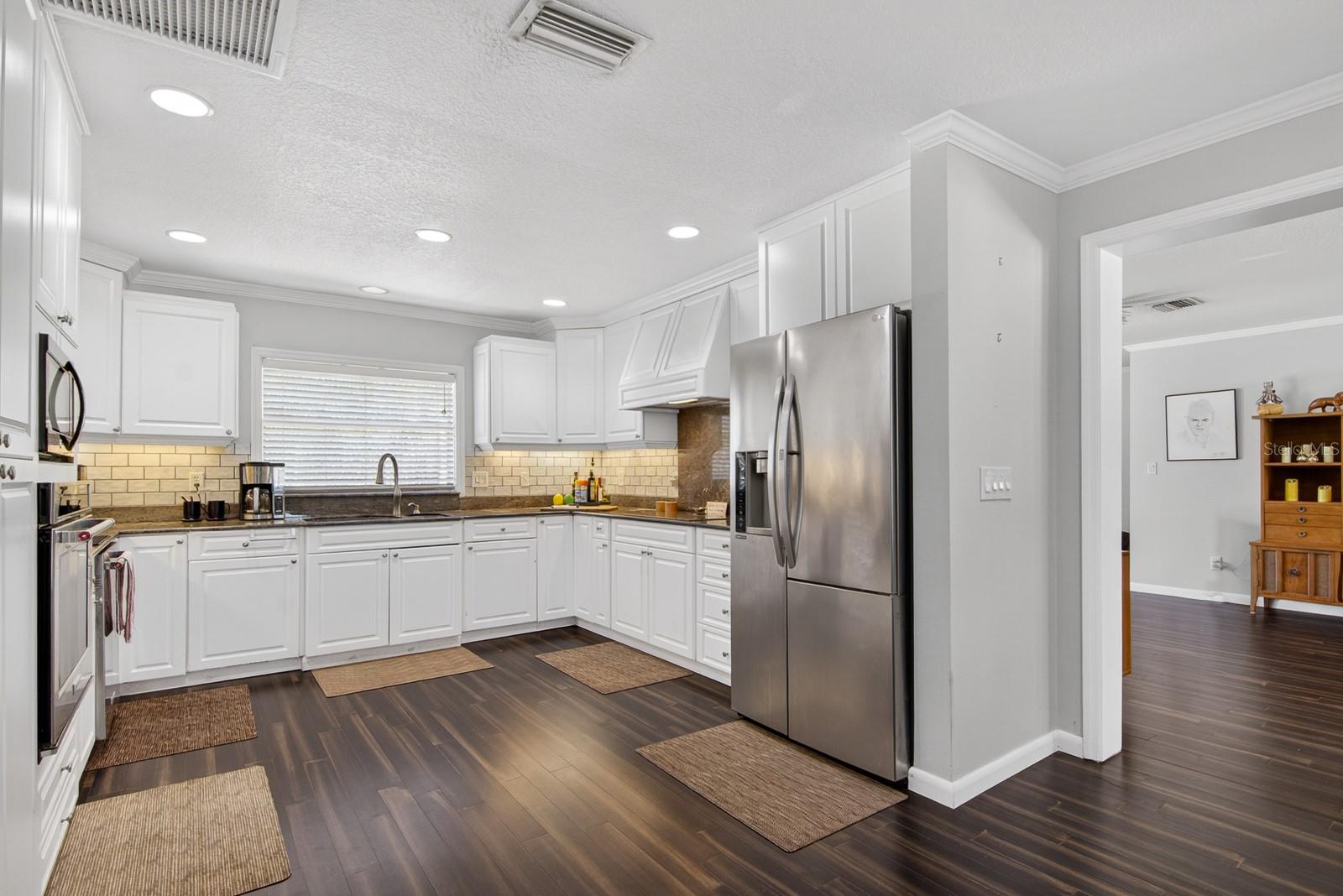 Image 13 of 80 For 608 Vanderbaker Road