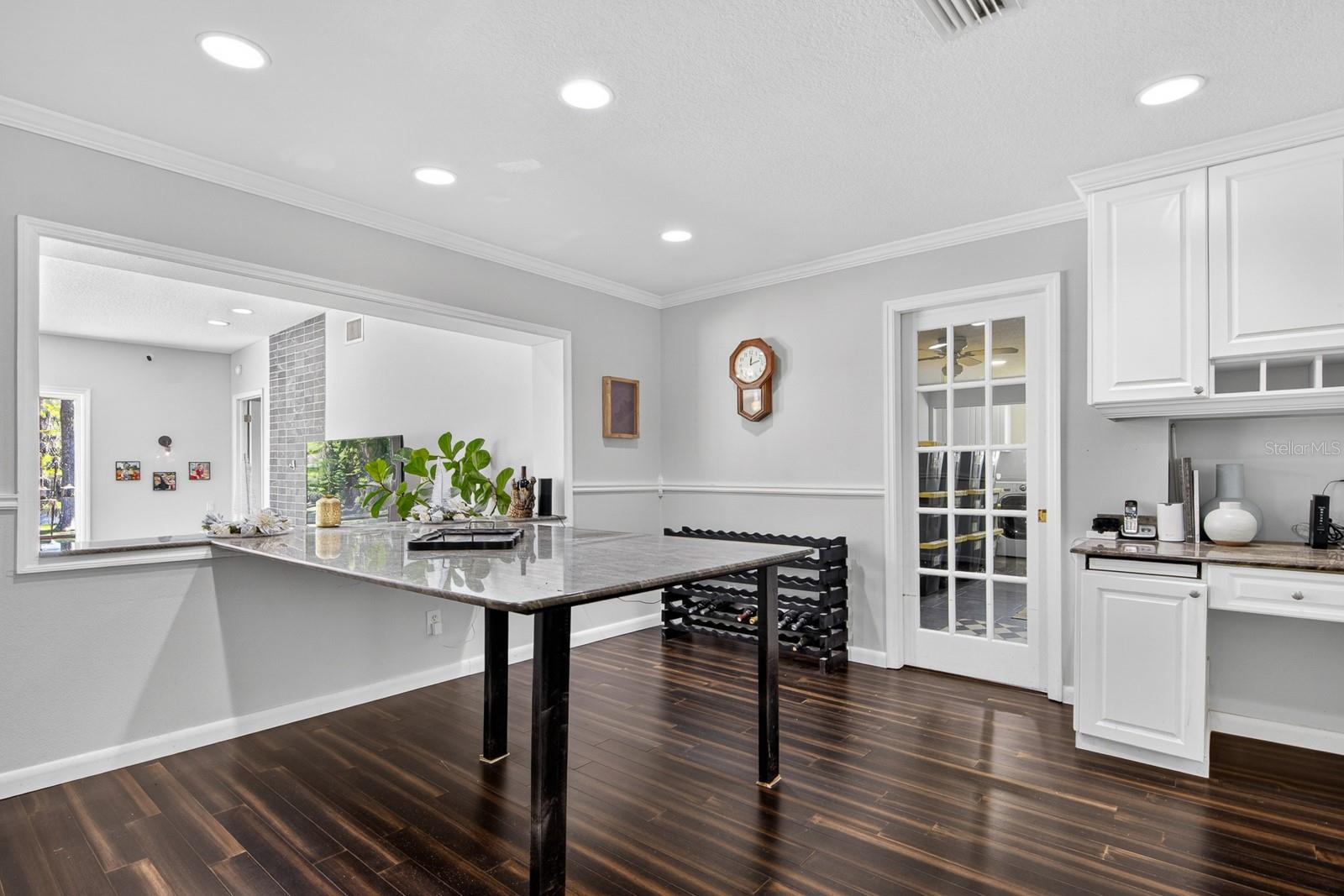 Image 18 of 80 For 608 Vanderbaker Road