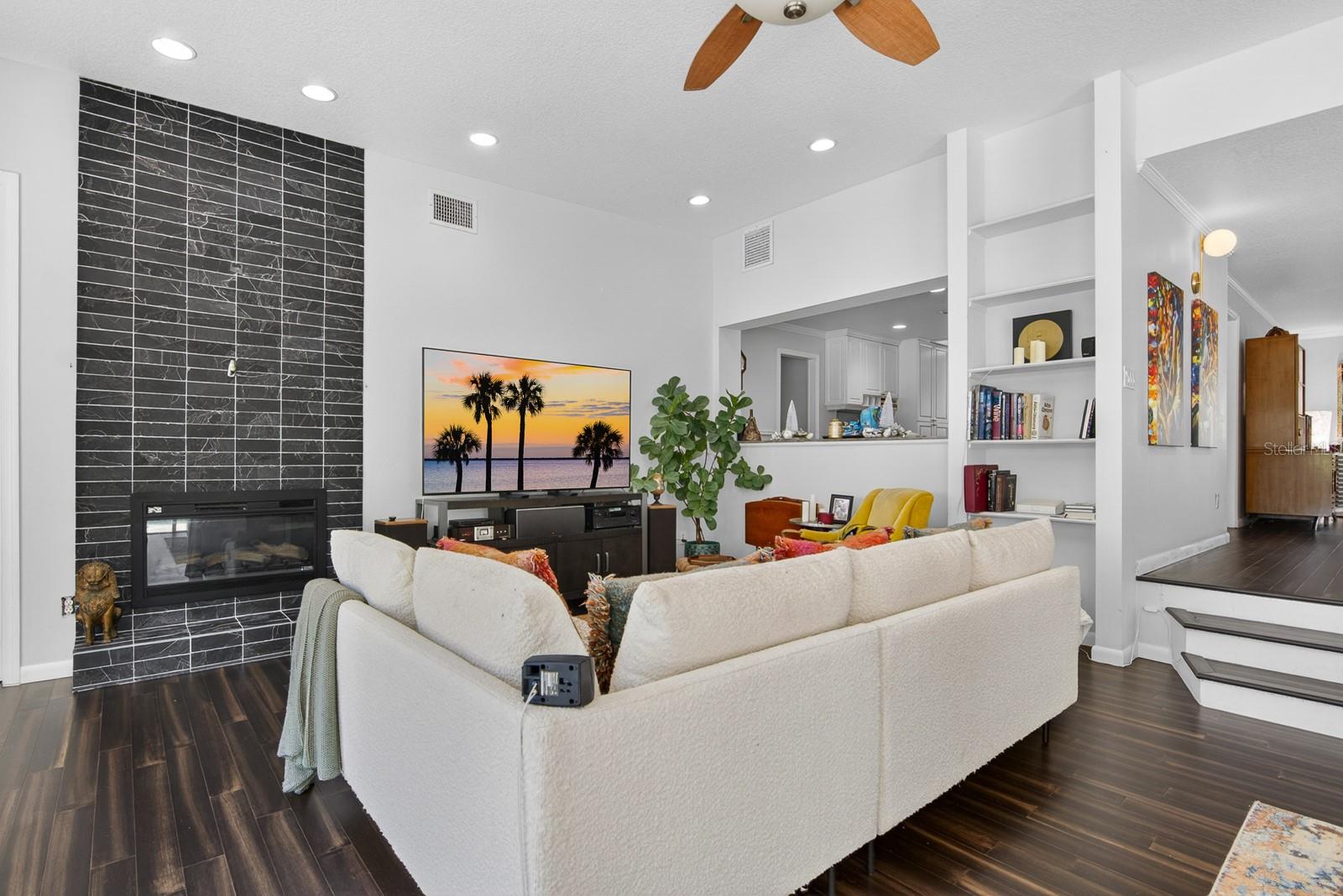 Image 29 of 80 For 608 Vanderbaker Road