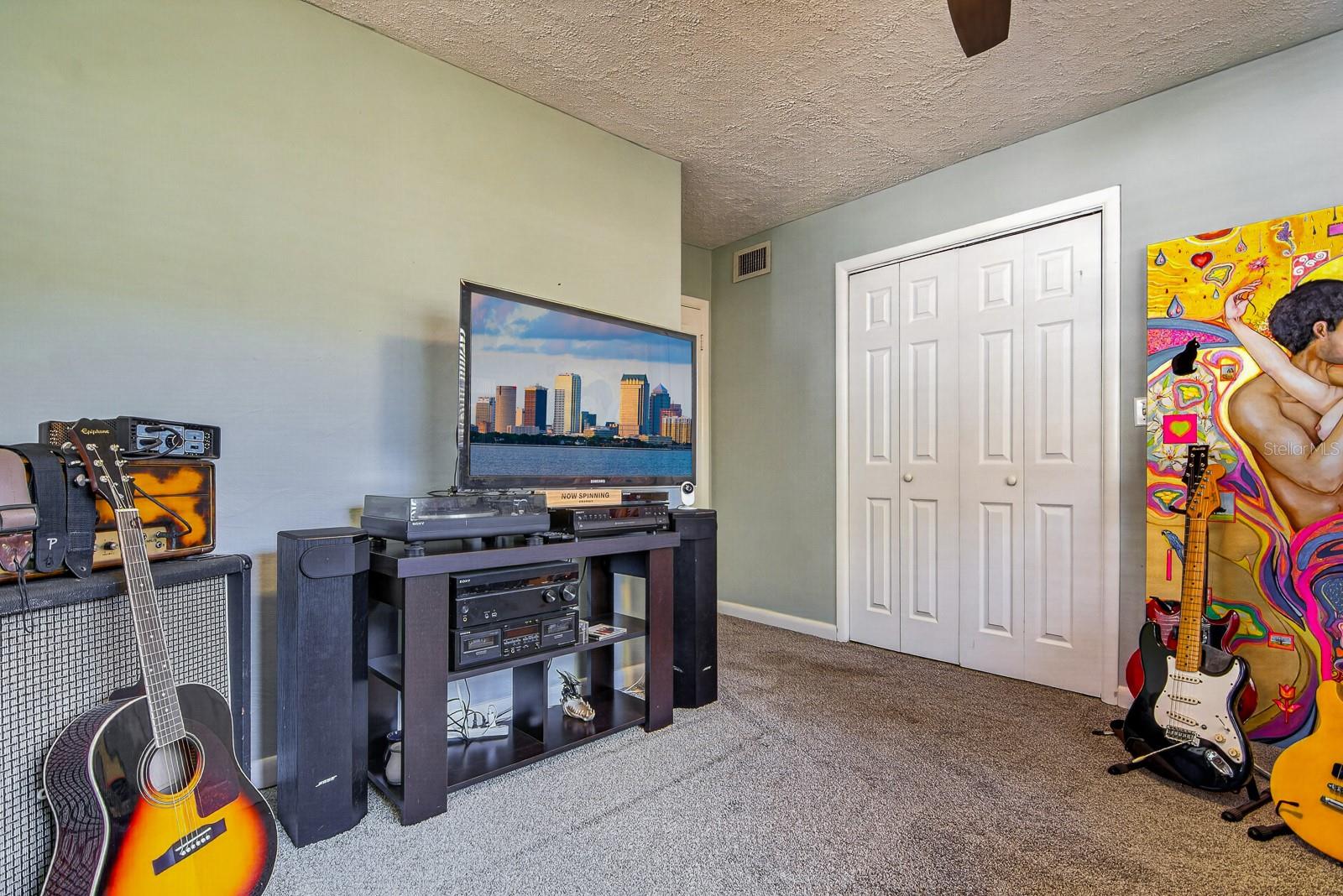 Image 44 of 80 For 608 Vanderbaker Road