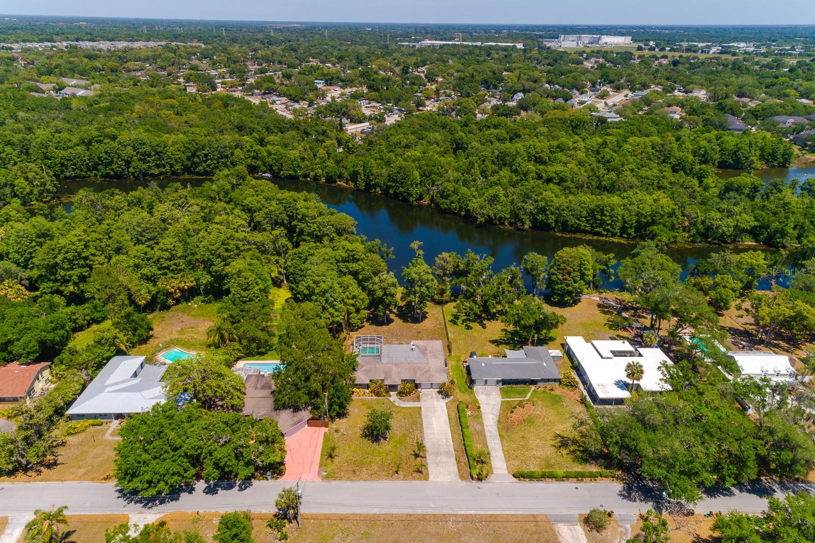 Image 69 of 80 For 608 Vanderbaker Road