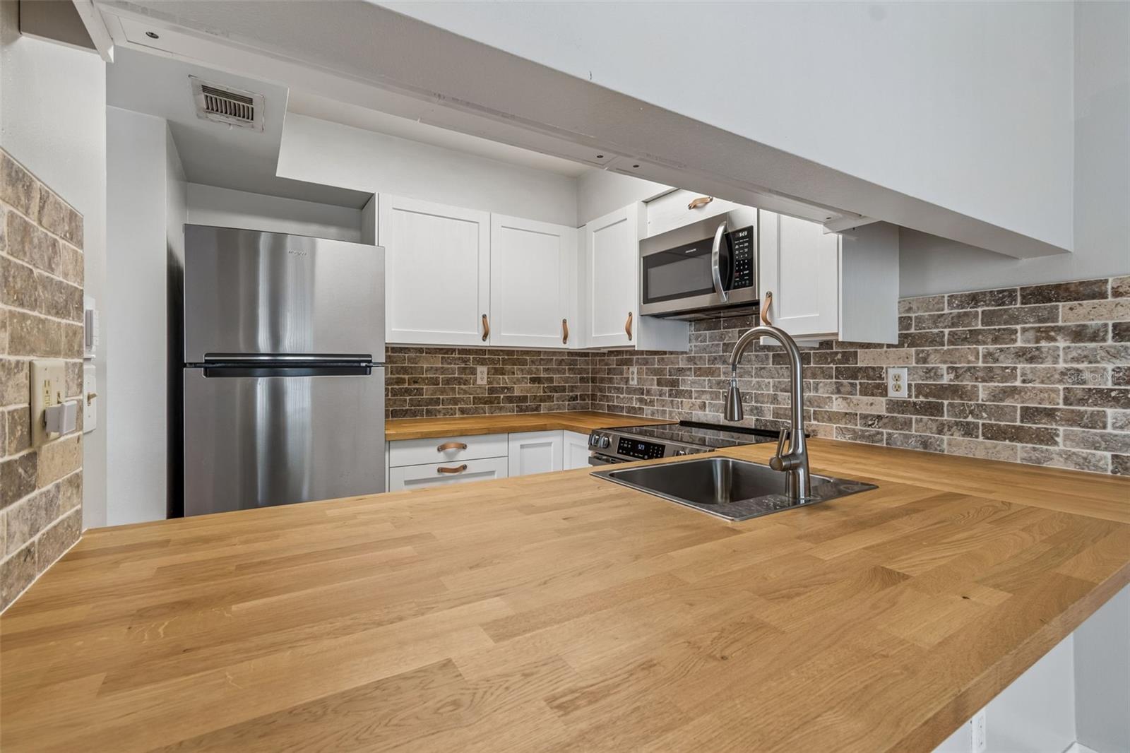 Image 17 of 58 For 5156 Sunridge Palms Drive