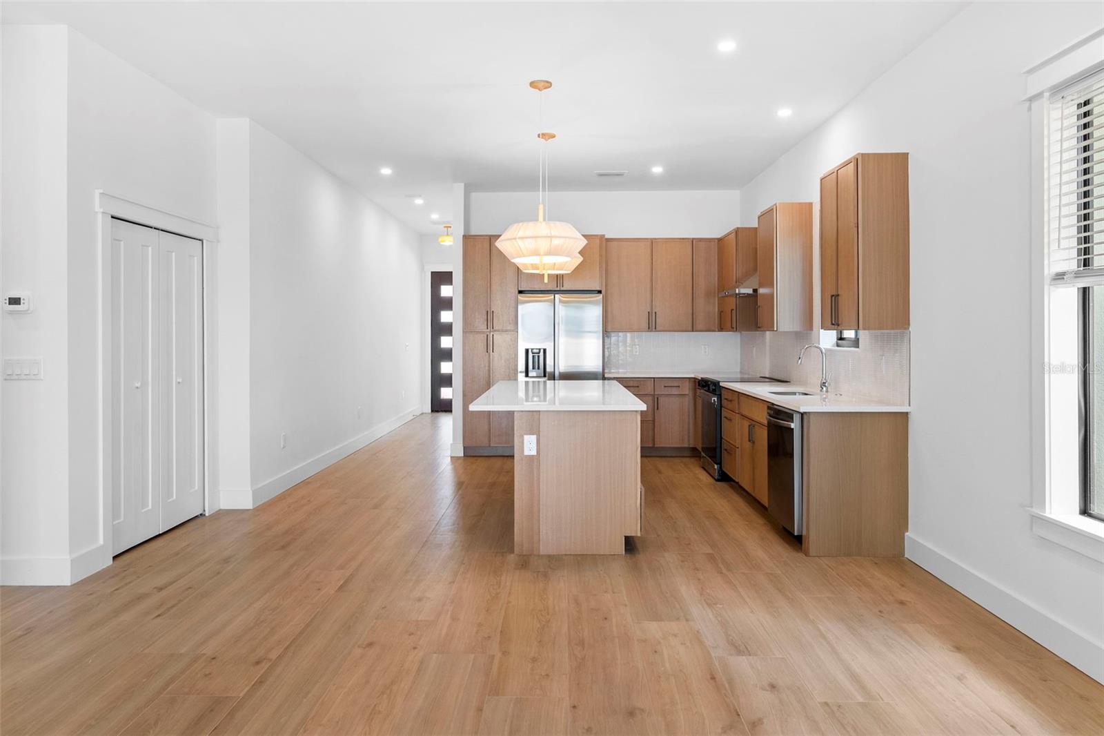 Image 14 of 50 For 1710 Comanche Avenue