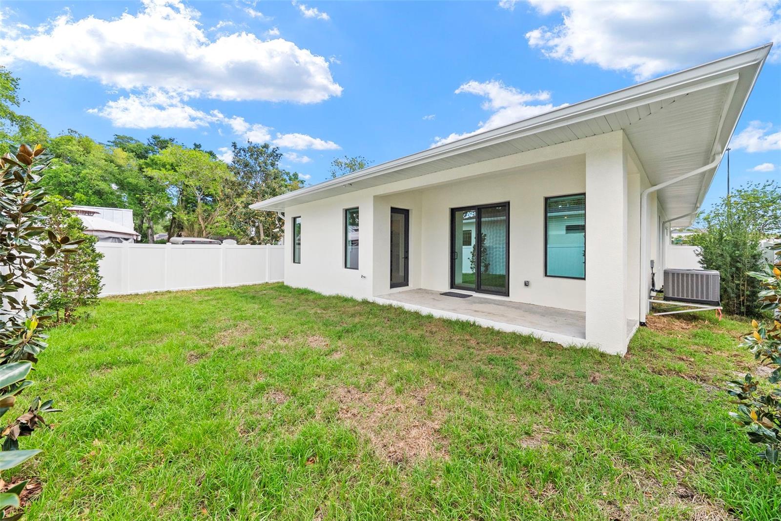 Image 19 of 50 For 1710 Comanche Avenue