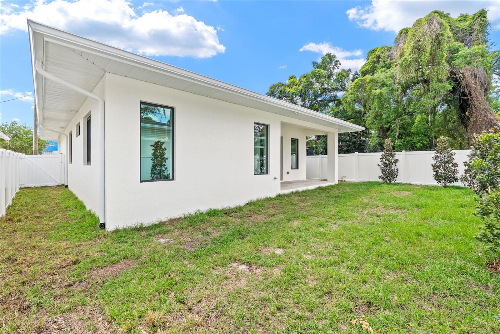 Image 20 of 50 For 1710 Comanche Avenue