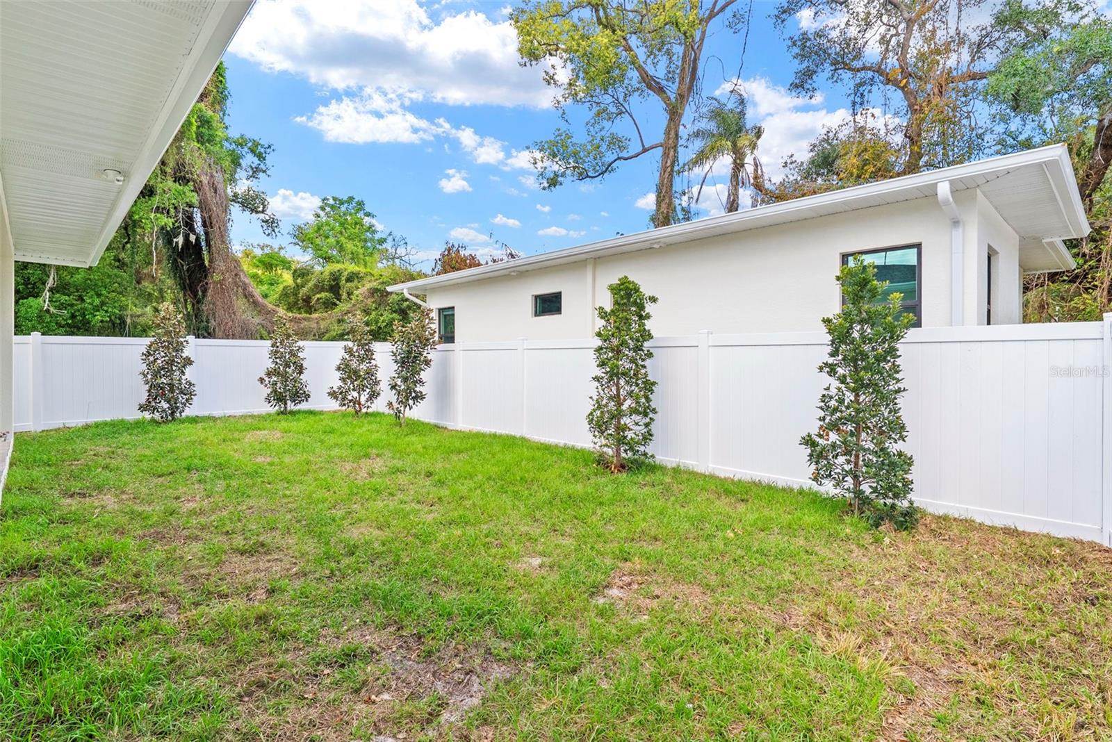 Image 21 of 50 For 1710 Comanche Avenue