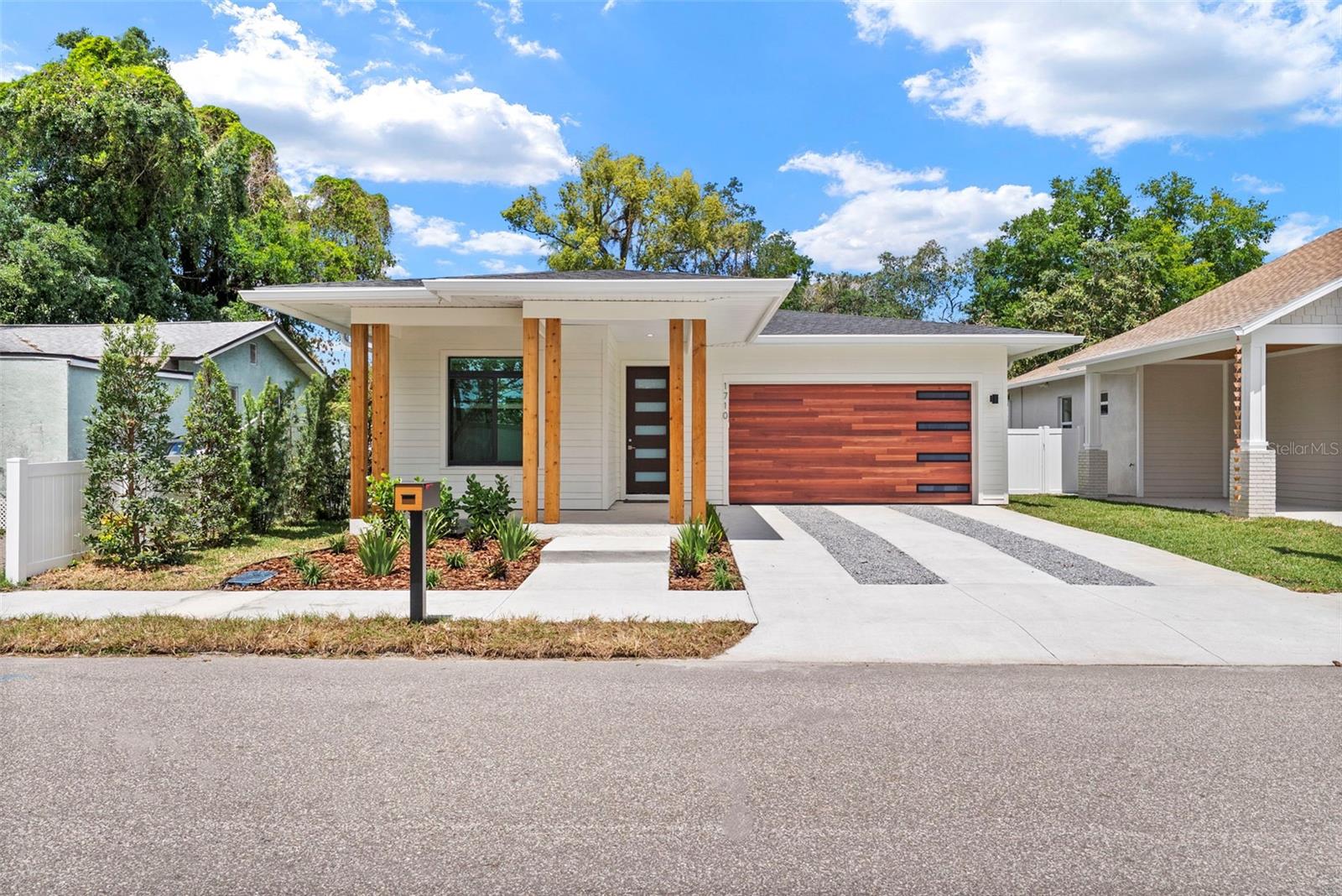 Image 49 of 50 For 1710 Comanche Avenue