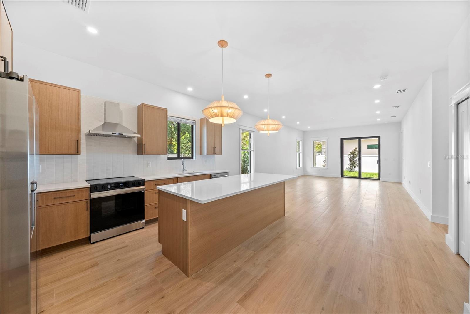 Image 7 of 50 For 1710 Comanche Avenue