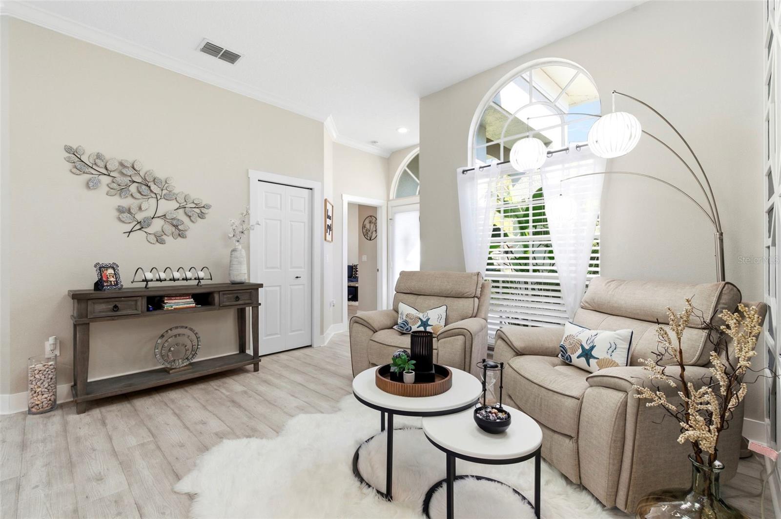 Image 6 of 67 For 8530 Orsi Court