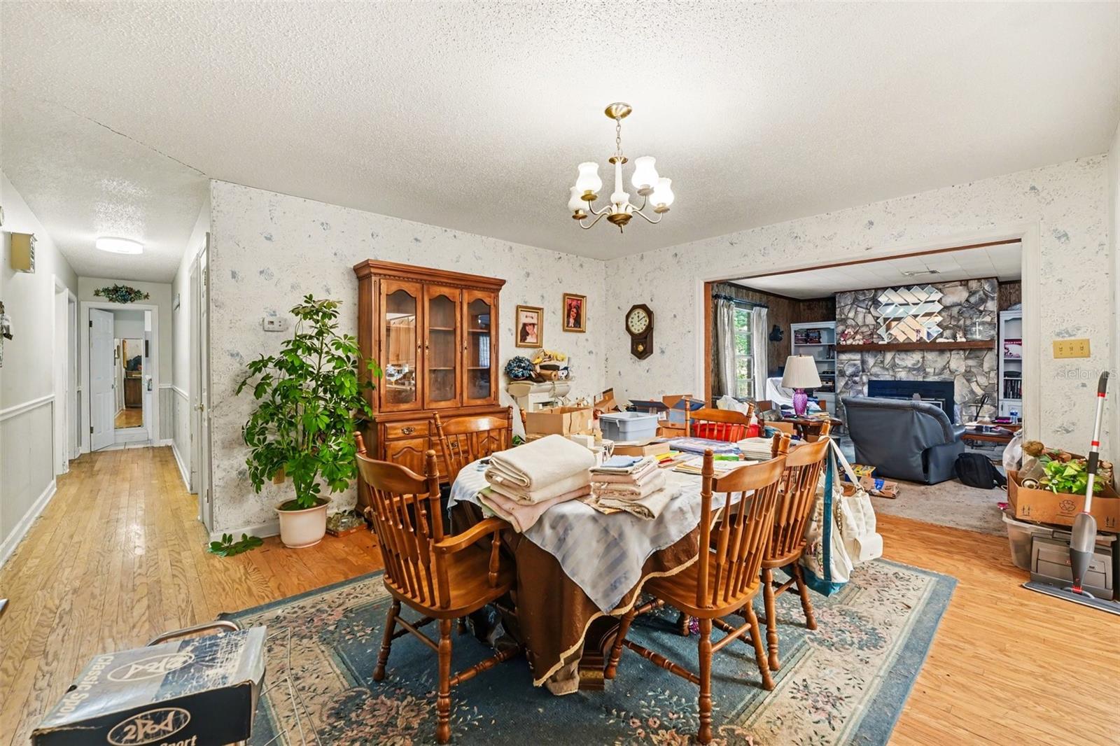 Image 5 of 20 For 6730 Estate Road