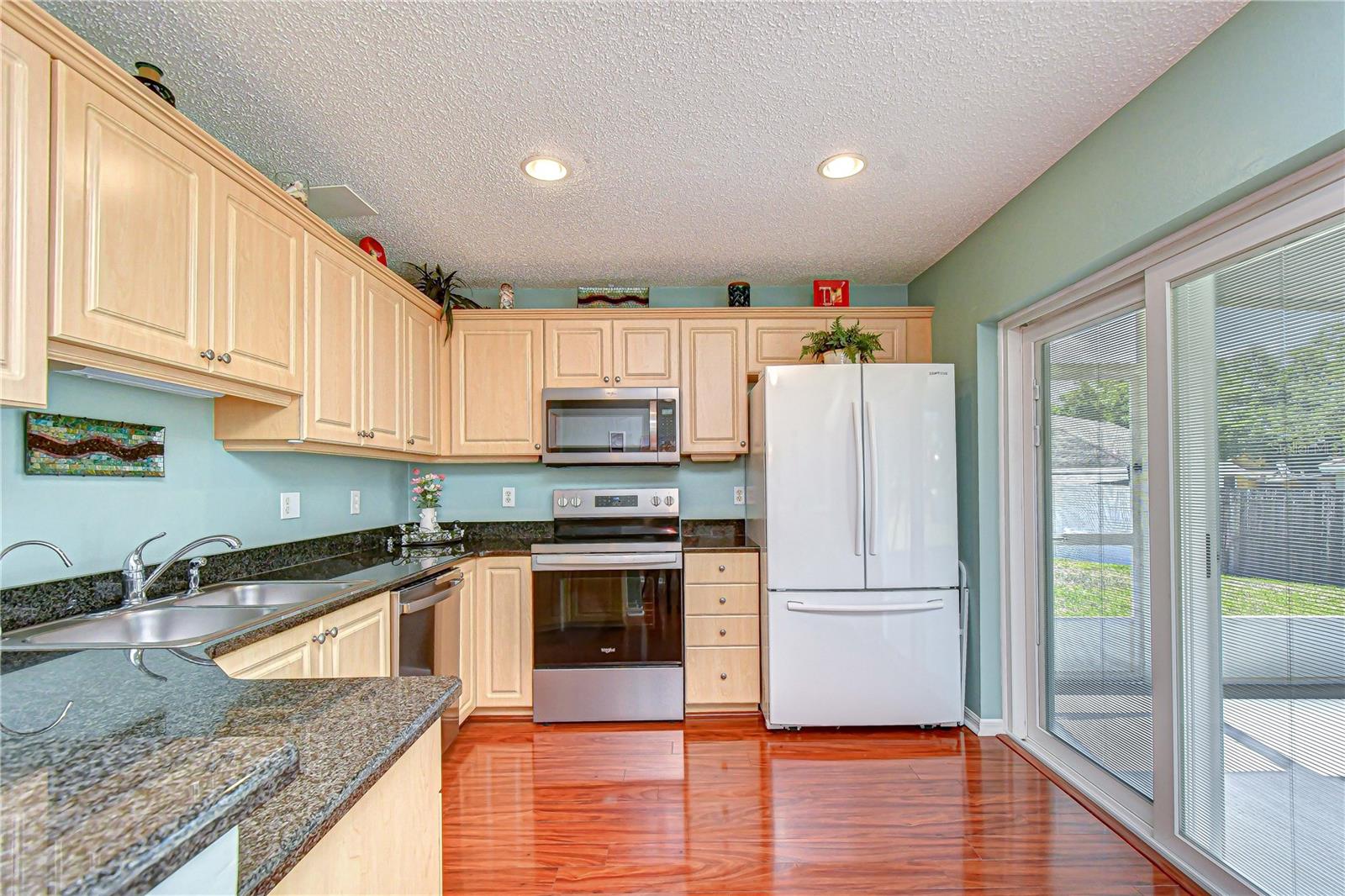 Image 10 of 33 For 707 Orchard Isle Court