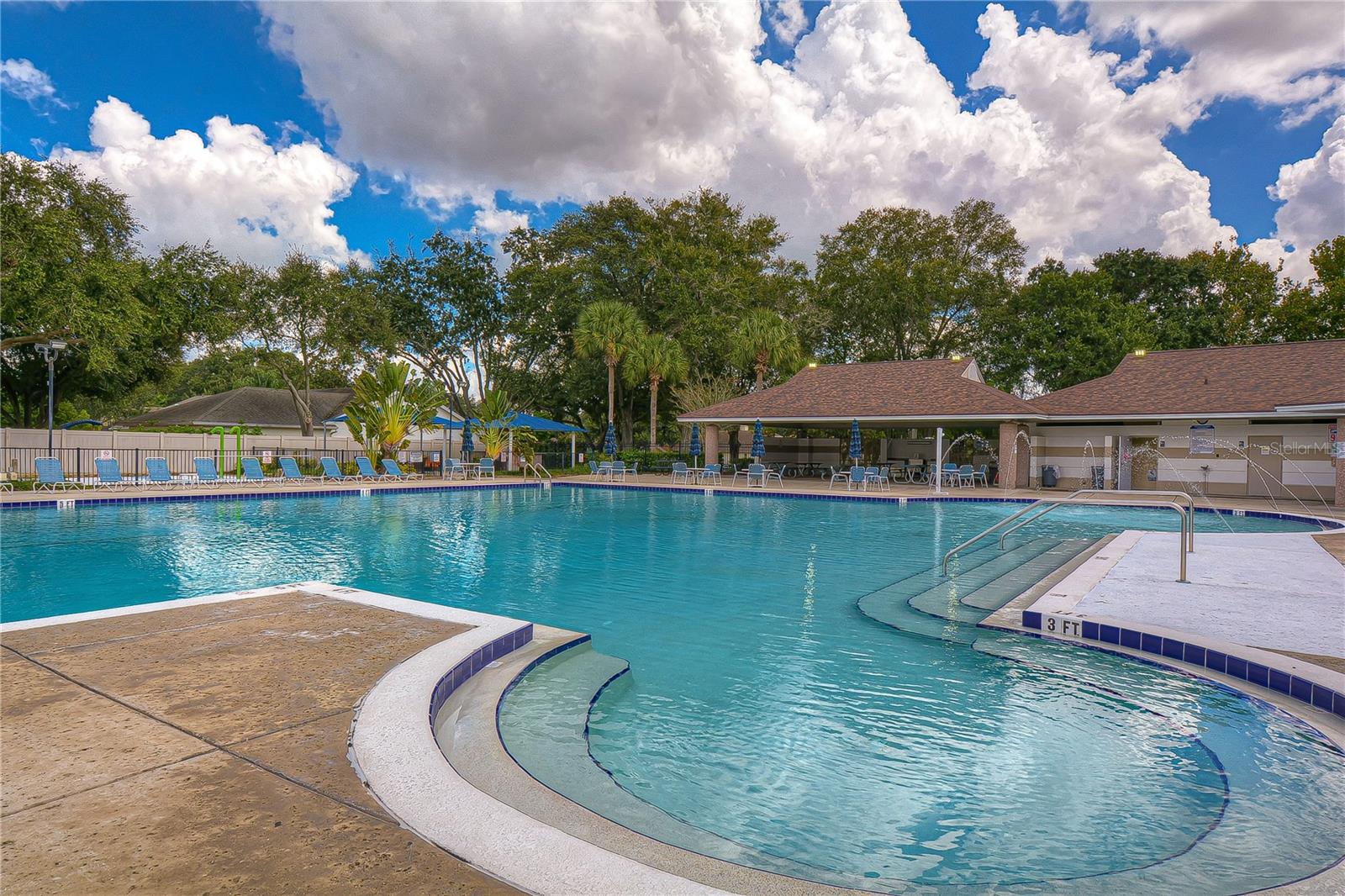 Image 26 of 33 For 707 Orchard Isle Court