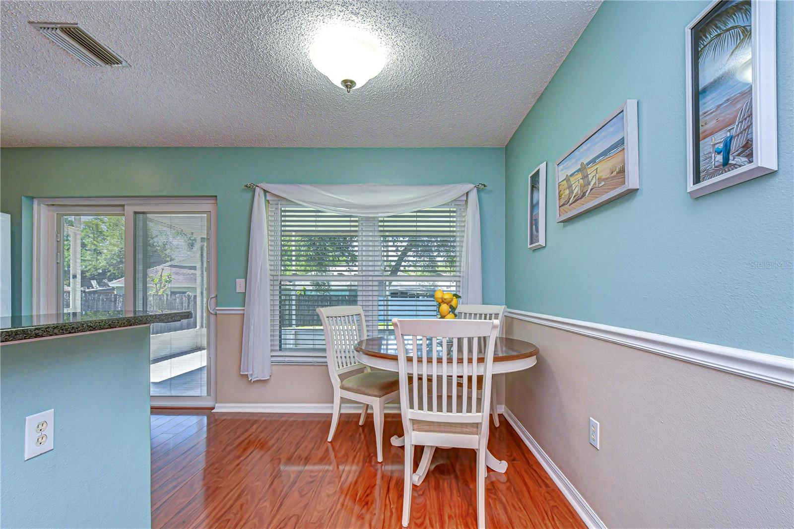 Image 8 of 33 For 707 Orchard Isle Court