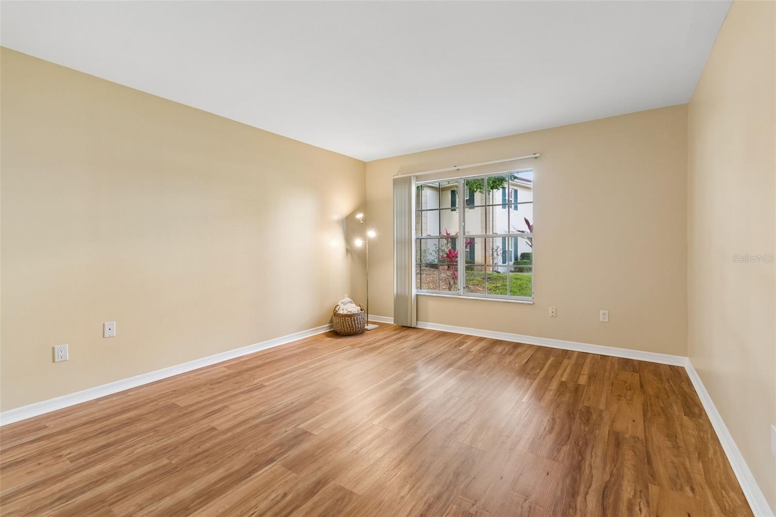 Image 24 of 38 For 10340 Carrollwood Lane 163