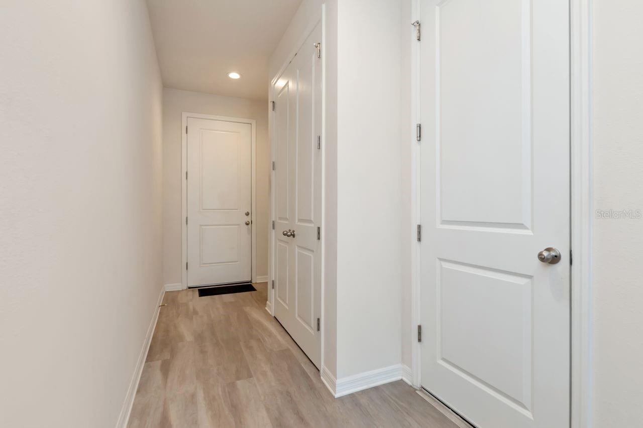 Image 3 of 46 For 1524 Blue Sea Street