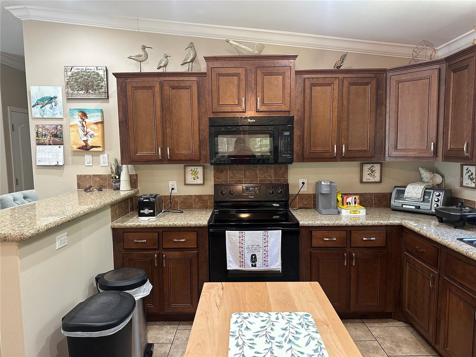 Image 11 of 43 For 462 Dew Plant Point