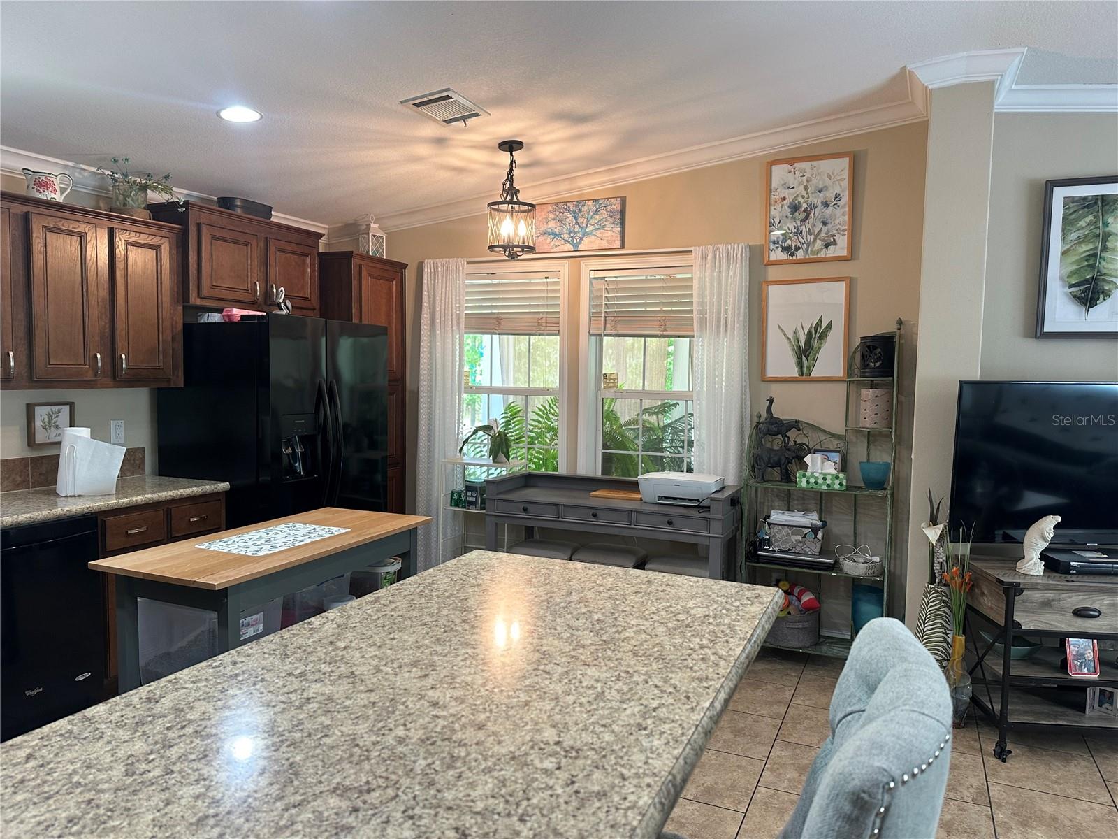 Image 12 of 43 For 462 Dew Plant Point