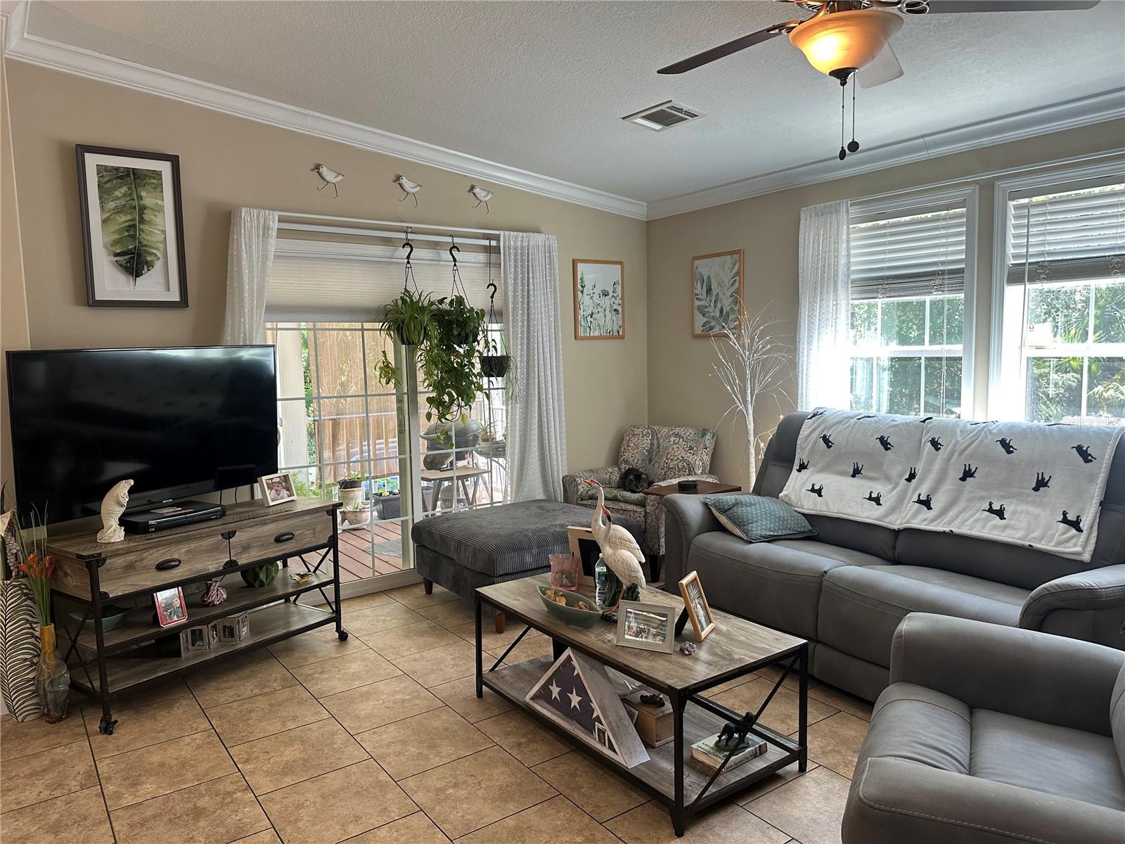 Image 16 of 43 For 462 Dew Plant Point