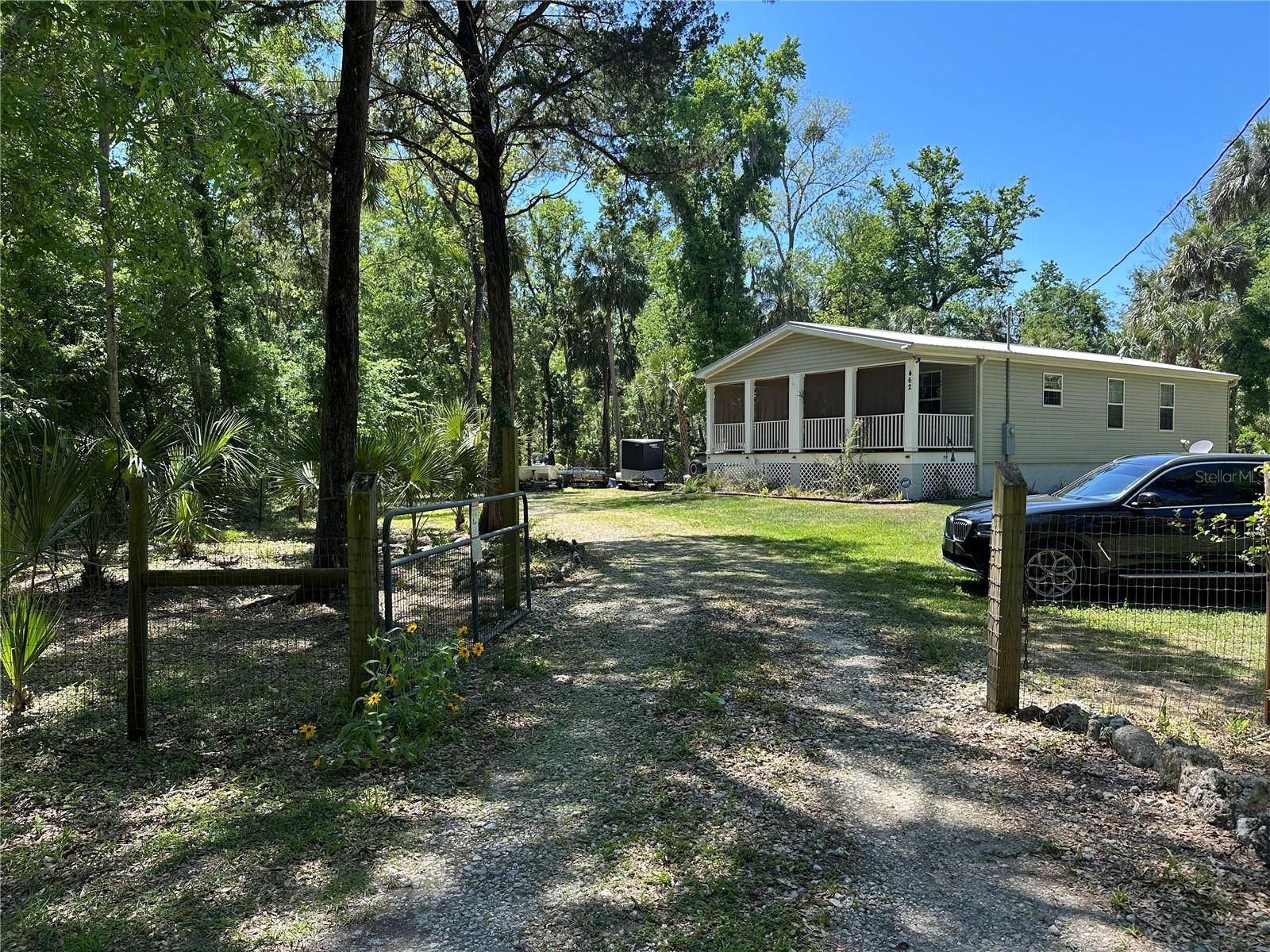 Image 32 of 43 For 462 Dew Plant Point