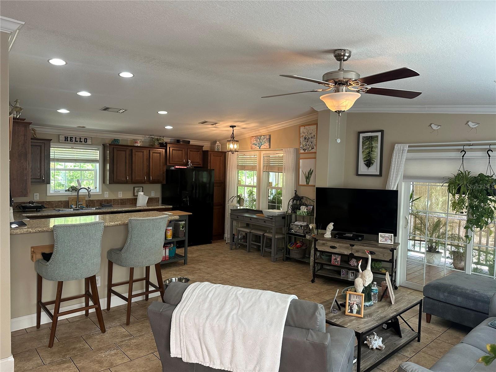 Image 5 of 43 For 462 Dew Plant Point