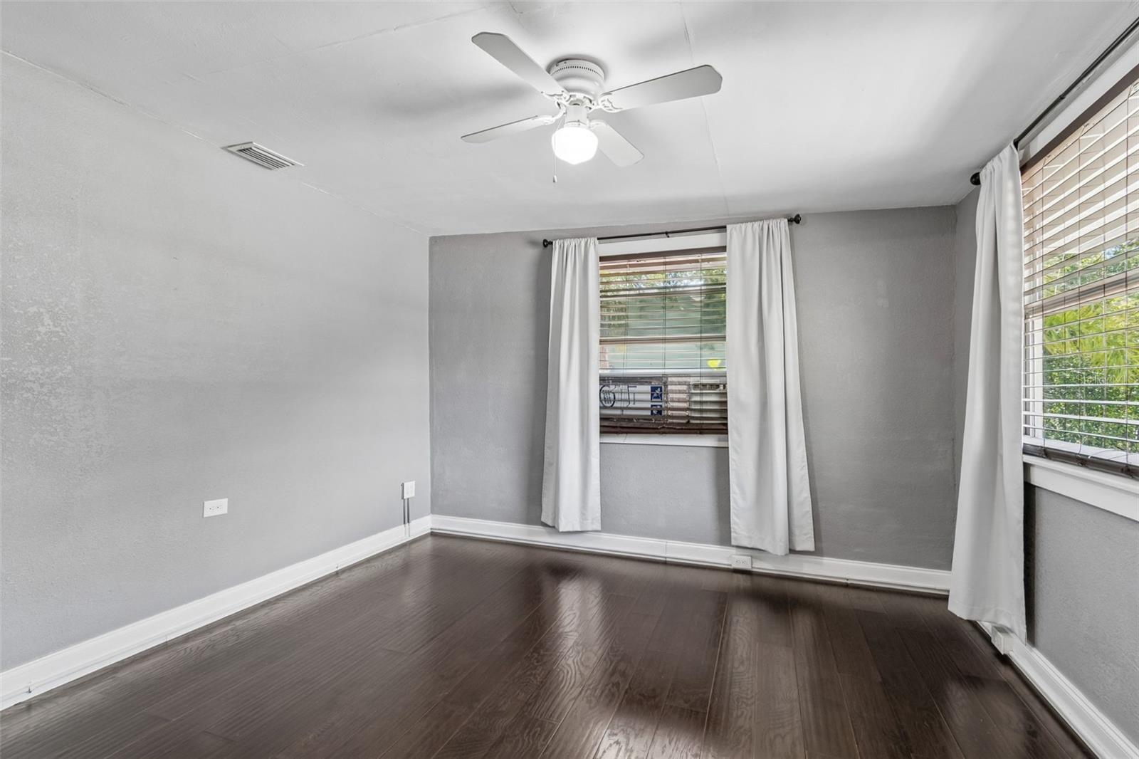 Image 10 of 63 For 10917 72nd Avenue