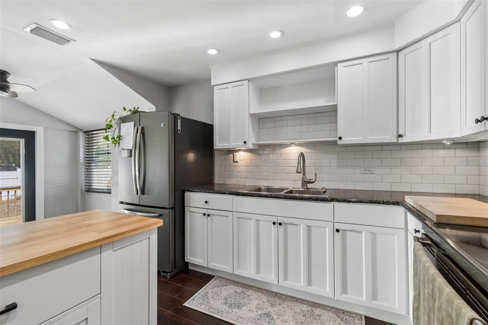 Image 21 of 63 For 10917 72nd Avenue