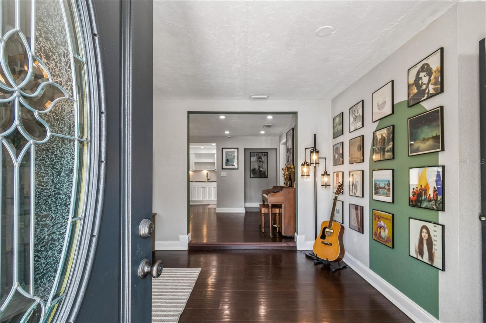 Image 5 of 63 For 10917 72nd Avenue