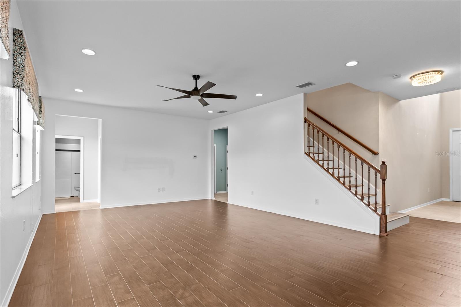 Image 10 of 61 For 11511 Palmetto Pine Street