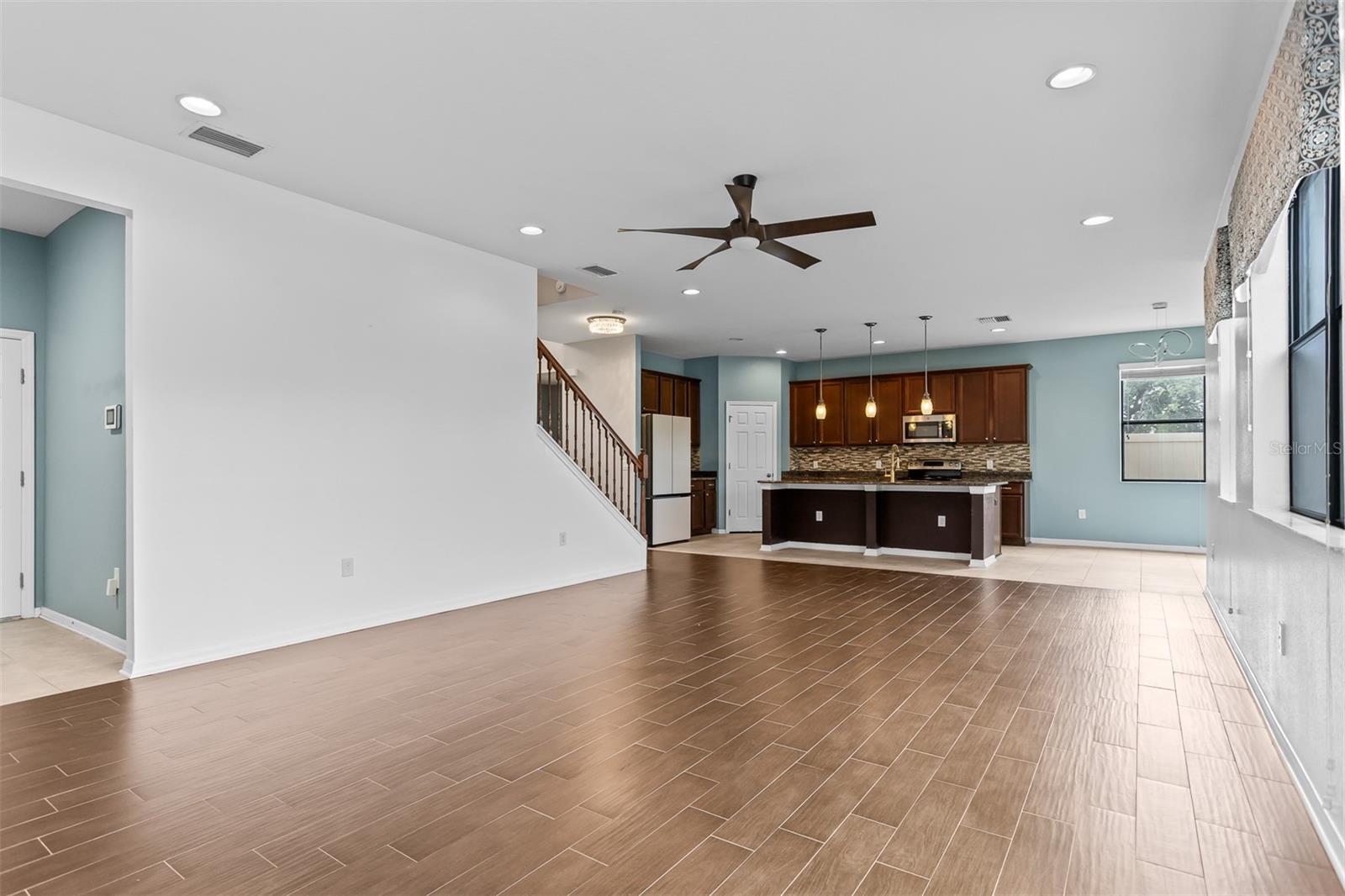 Image 11 of 61 For 11511 Palmetto Pine Street