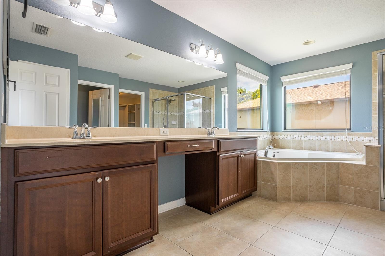 Image 22 of 61 For 11511 Palmetto Pine Street