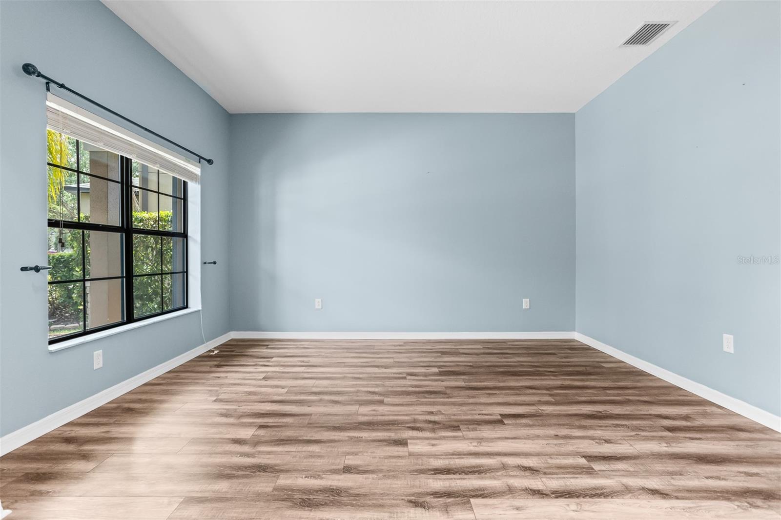 Image 6 of 61 For 11511 Palmetto Pine Street