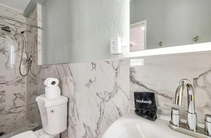 Image 8 of 14 For 602 Poinsettia Avenue