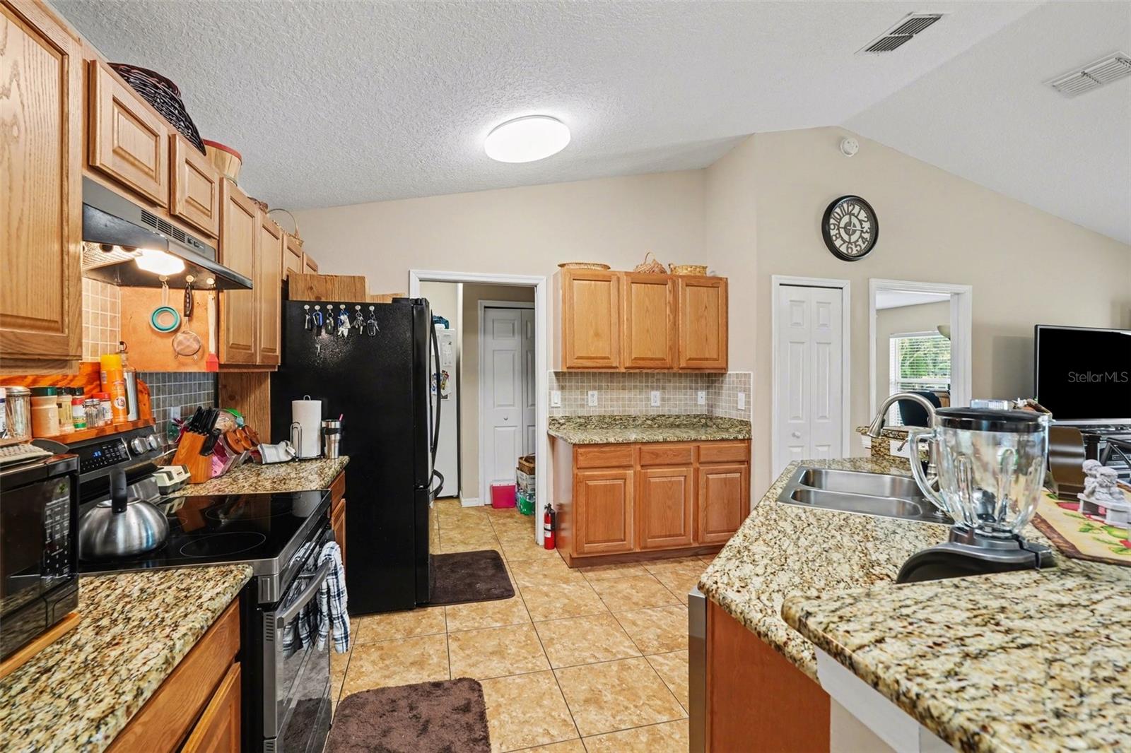 Image 13 of 26 For 3147 Sydney Dover Road