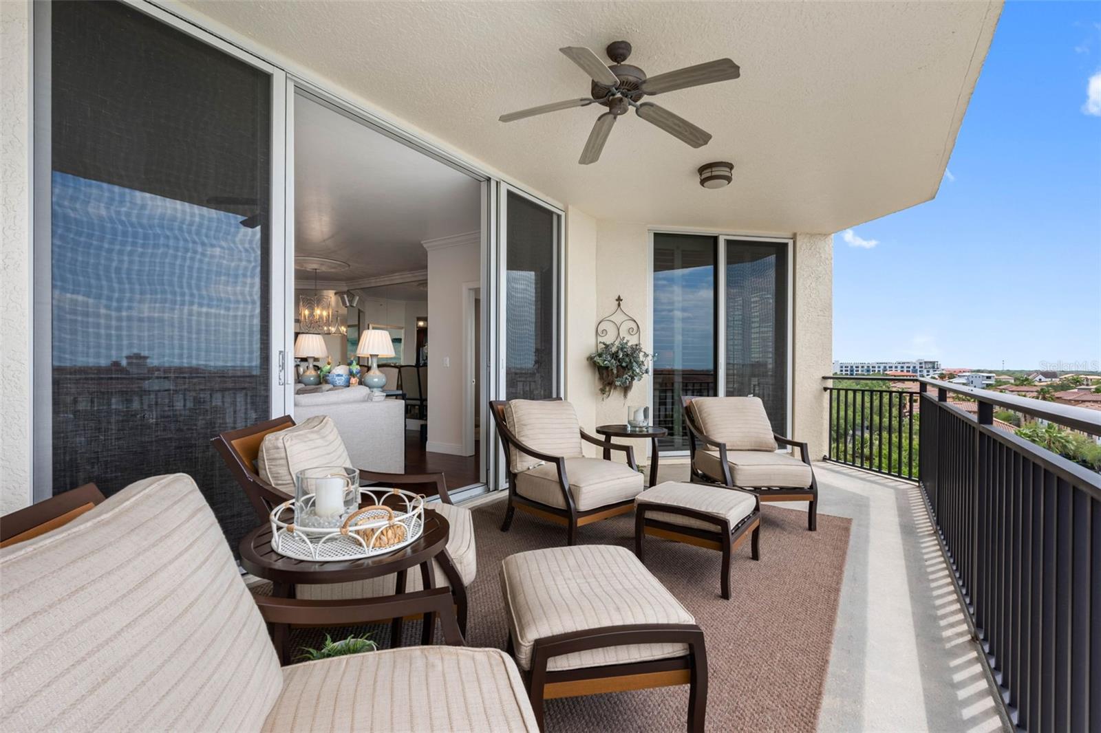 Listing photo id 12 for 5823 Bowen Daniel Drive 603