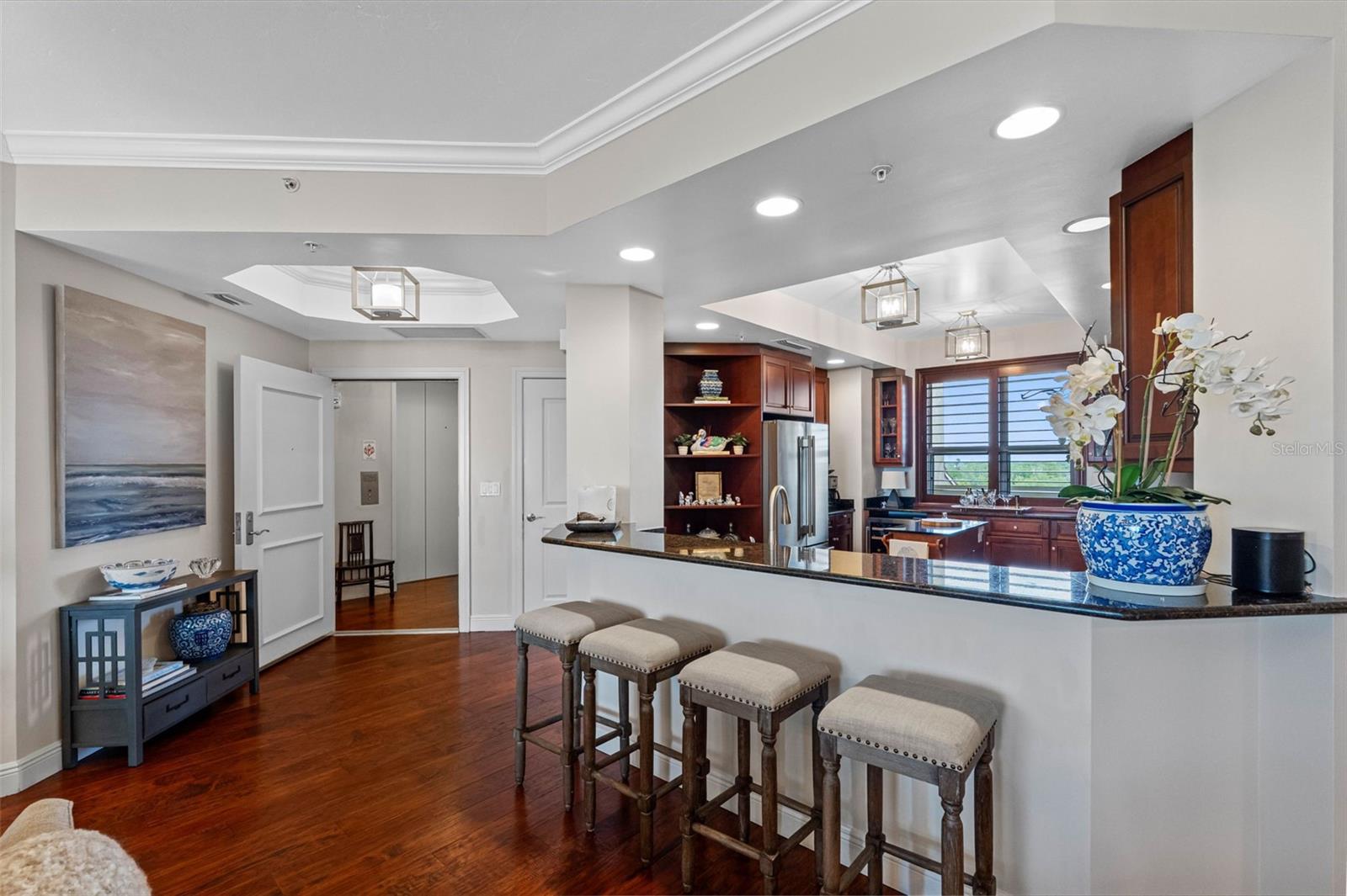 Listing photo id 16 for 5823 Bowen Daniel Drive 603